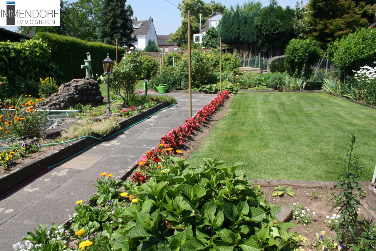 Referenz-Objekt Verkauf: Einfamilienreiheneckhaus in guter Lage sucht neuen Eigentümer