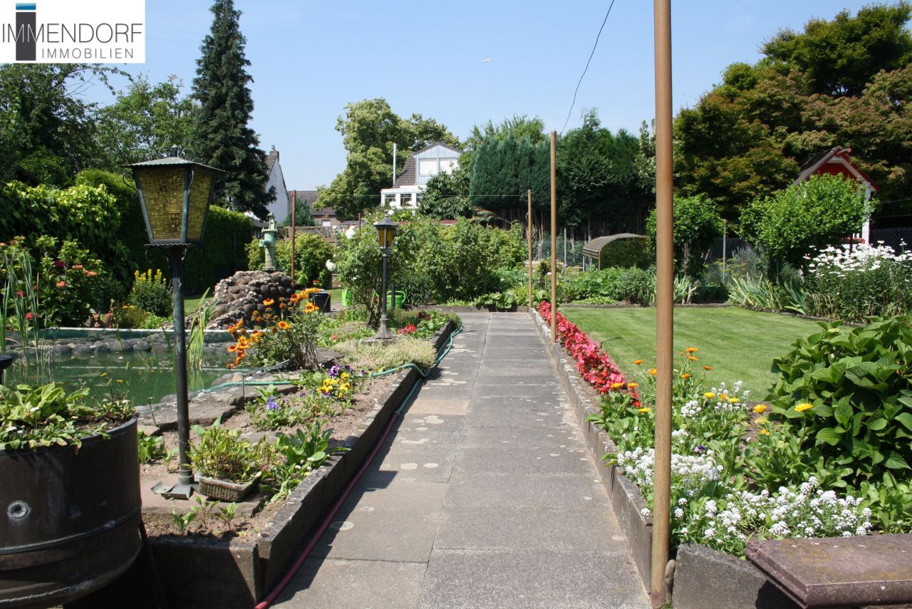 Referenz-Objekt Verkauf: Einfamilienreiheneckhaus in guter Lage sucht neuen Eigentümer