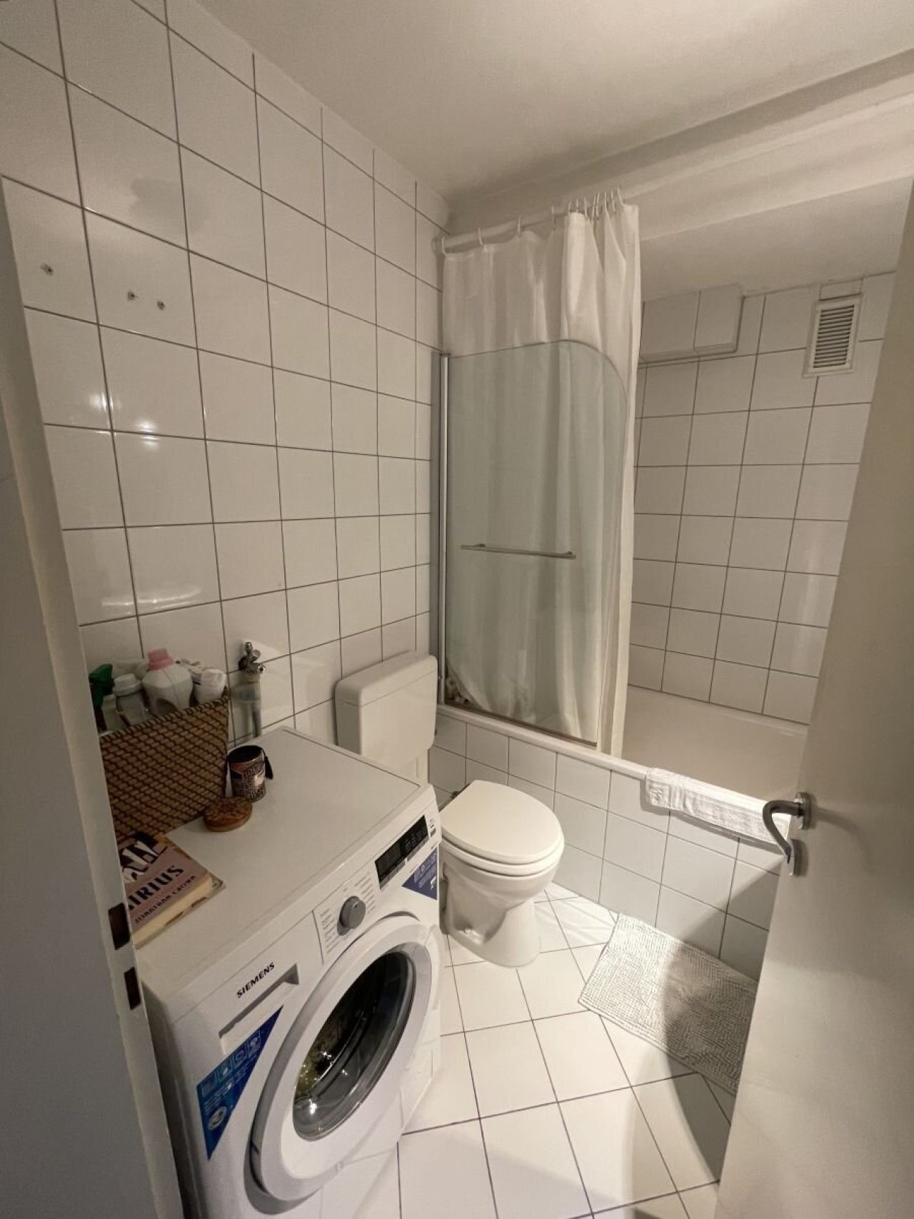 Bad mit Wanne Bild 2 Bad mit Wanne Bild 2
